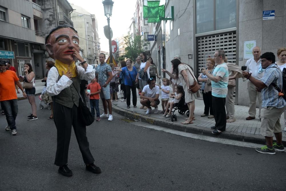 El Concello da un impulso al desfile de carrozas con más composiciones y una mejoría estética