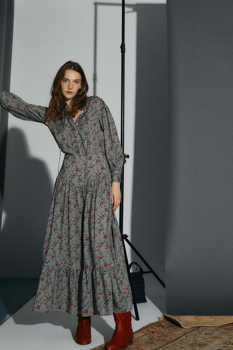 Vestido midi de estampado floral de Slowlove