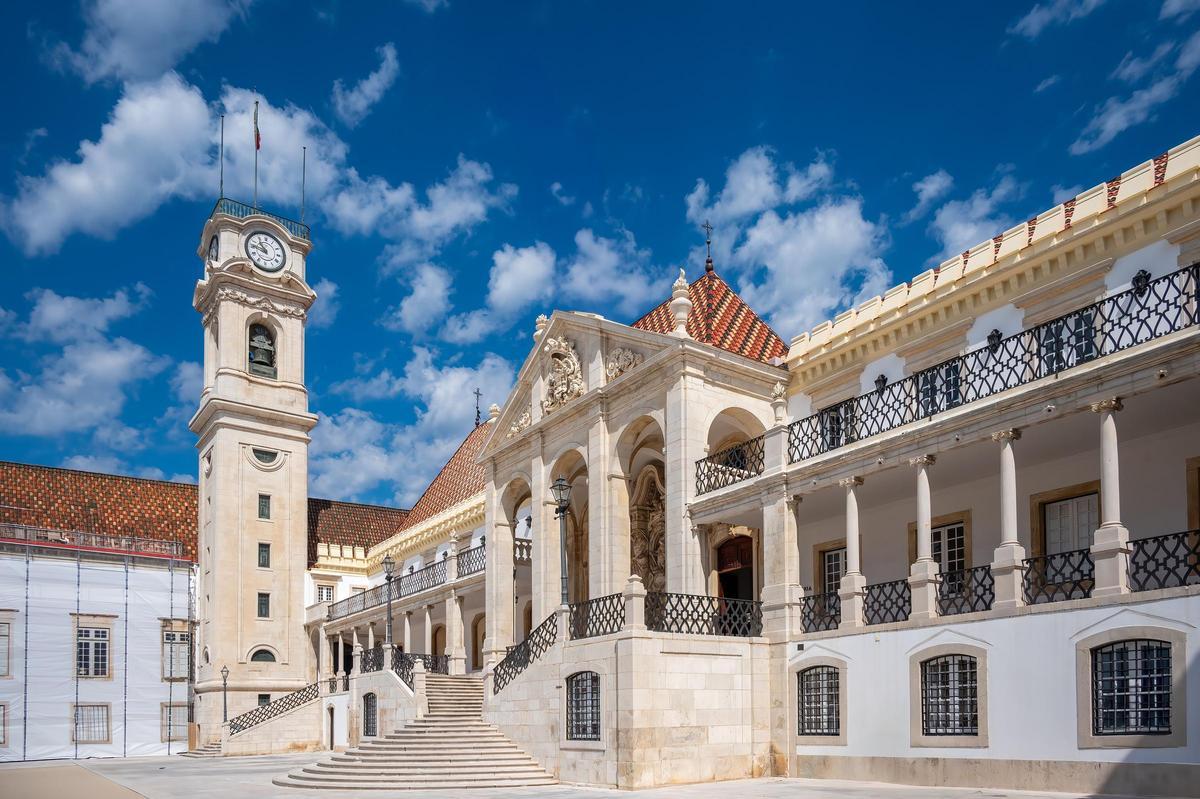 Universidade de Coimbra, lugar de visita obligada.