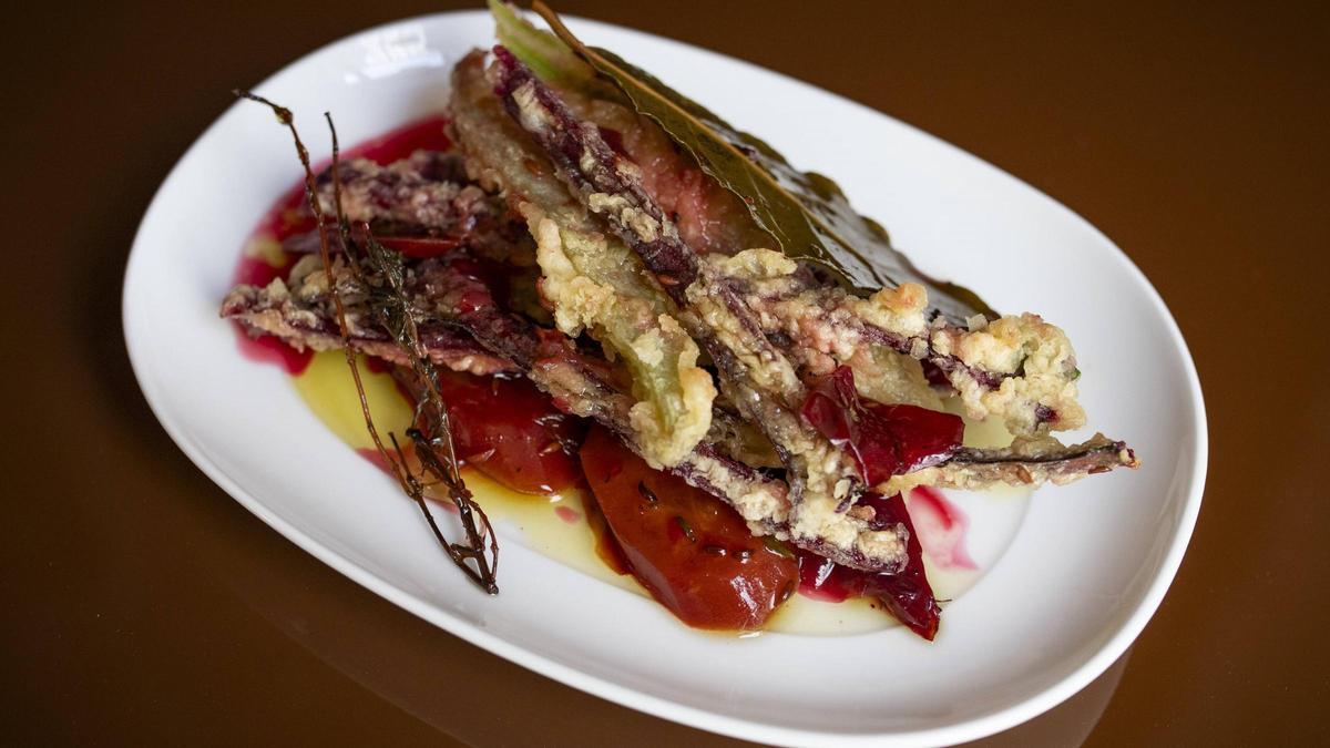Los tallos de acelga rebozados y en escabeche del restaurante Franca.