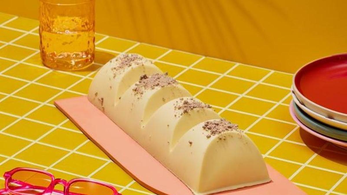 La nueva tarta del verano de Pepina Pastel en forma de barrita de chocolate.