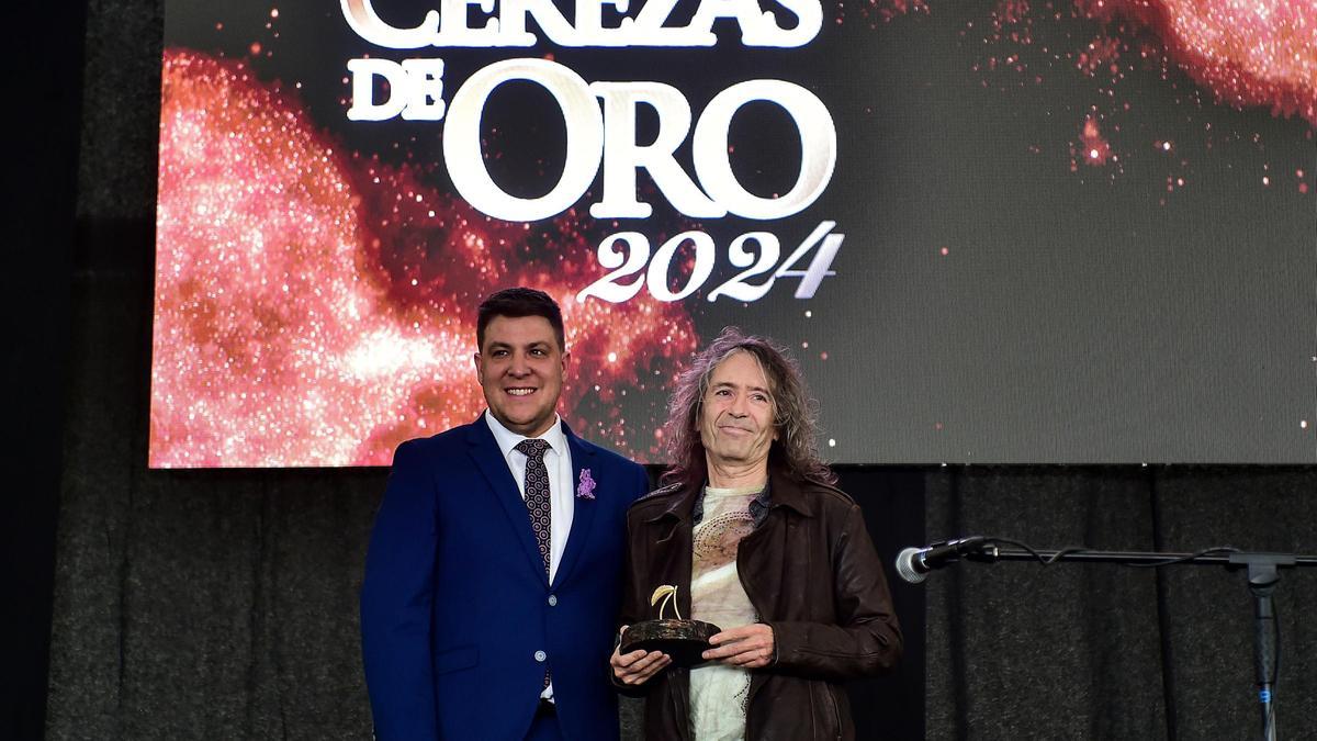 Robe Iniesta y Fundación Daniel y Nina Carasso reciben la Cereza de Oro