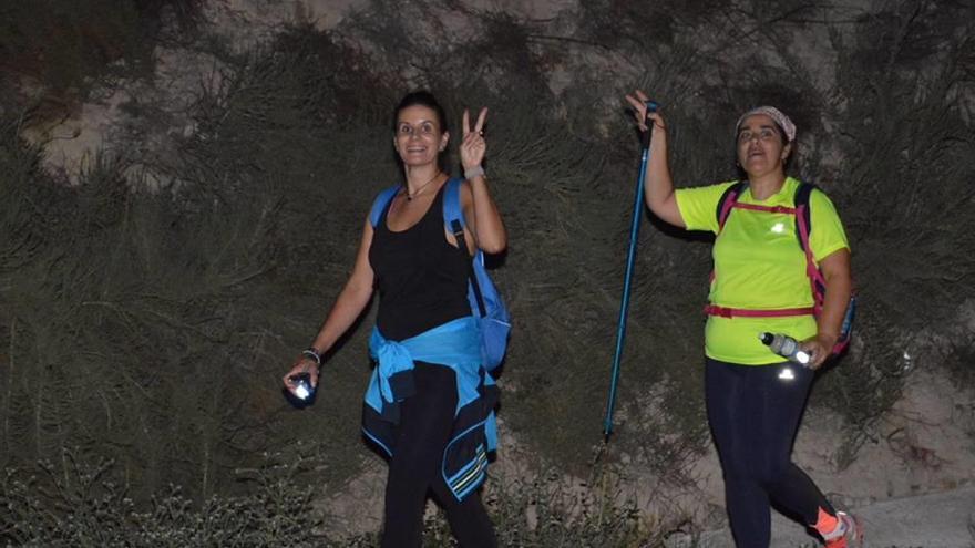 Los fieles acudieron a la tradicional peregrinación nocturna.