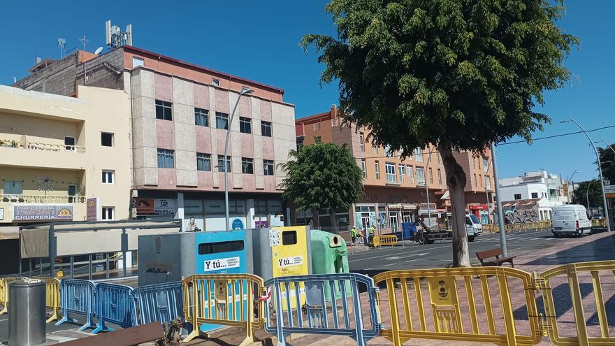 Un edificio de Vecindario, en riesgo de derrumbe