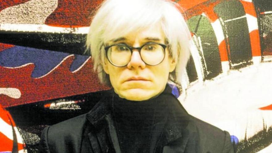 Amores platónicos, hijo adoptivo y soledad Andy Warhol