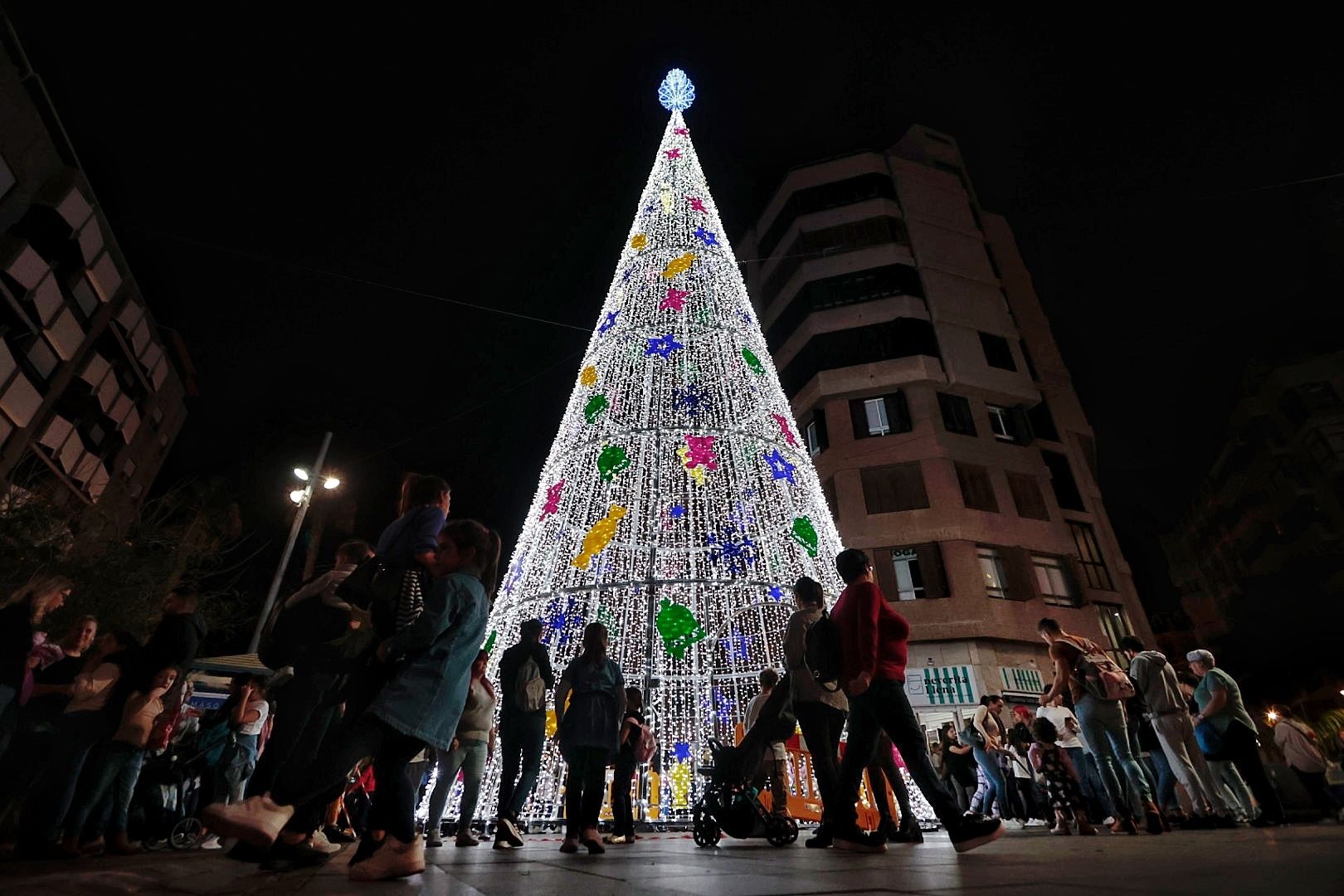 Encendido iluminación navideña Santa Cruz