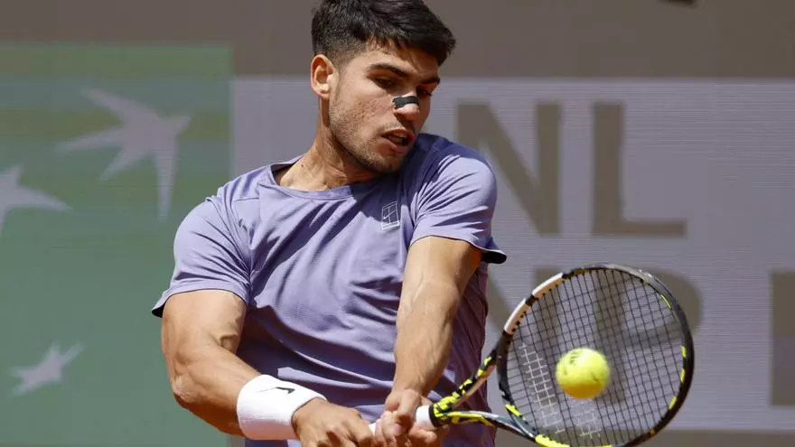 Alcaraz supera a Djere y ya está en octavos de Roma