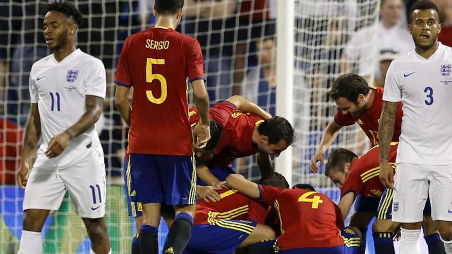 Imagen del último amistoso España-Inglaterra disputado el 13 de noviembre de 2015 en el Rico Pérez de Alicante con 2-0 para la Roja