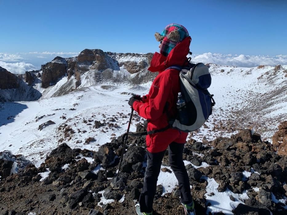 De caminata por las nieves del Teide