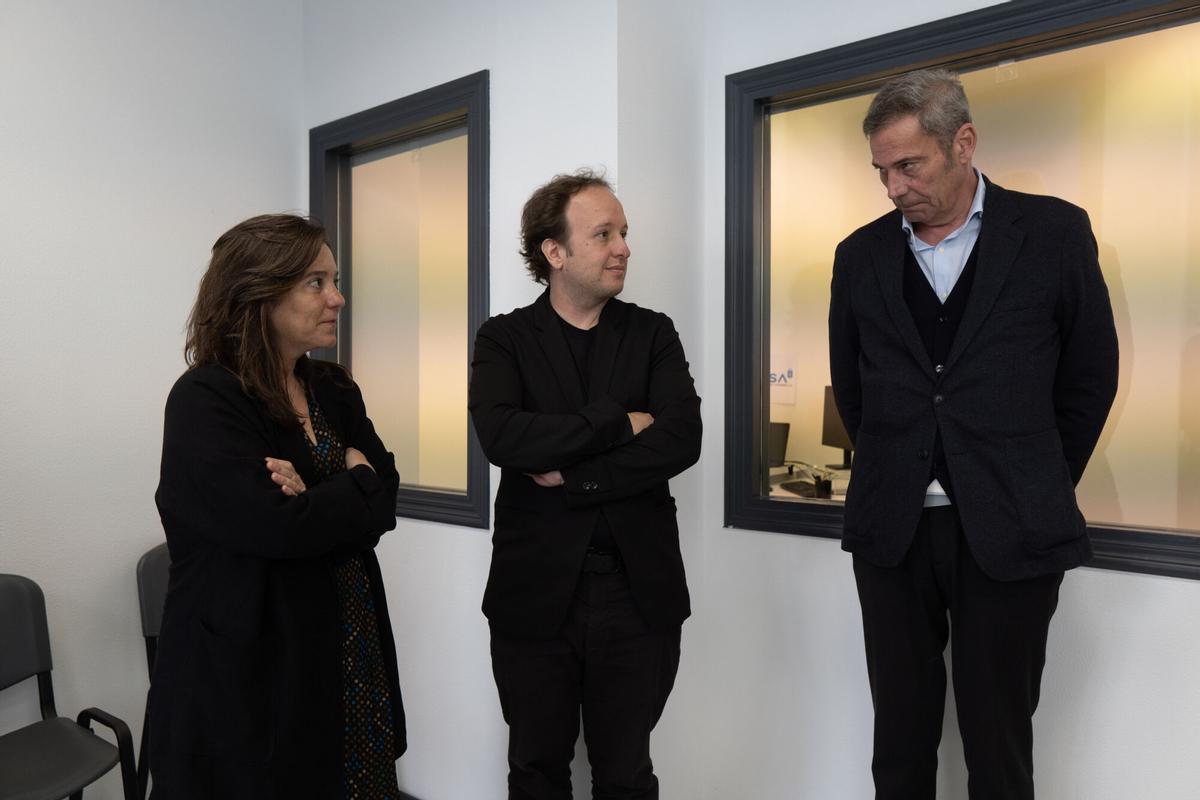 Inés Rey visita la Empresa Municipal de Vivienda, Servicios y Actividades de A Coruña