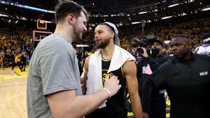 Doncic felicita a Curry por su clasificación para la final y por el título de MVP del Oeste