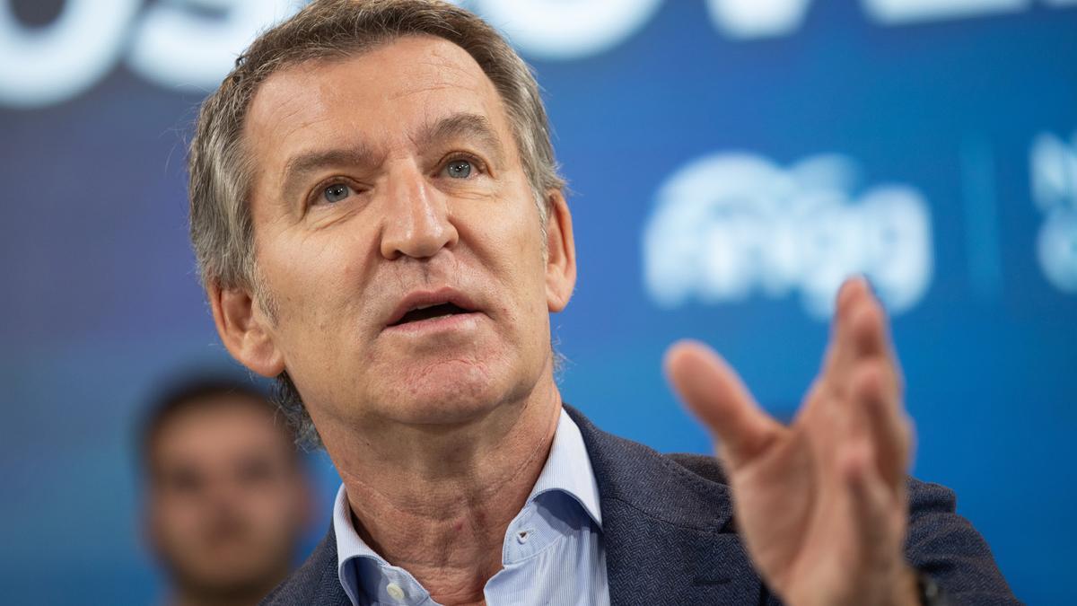 El líder del PP, Alberto Núñez Feijóo, en la reunión con los altos cargos del partido, el pasado lunes.