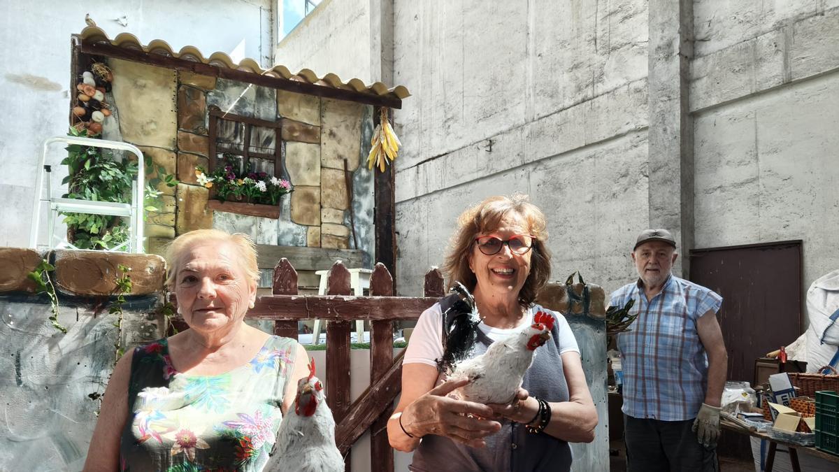 Así se preparan las carrozas para el desfile de Santa Ana en Grado