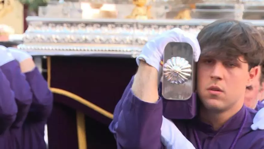 Almeida participa en la procesión de Jesús El Pobre