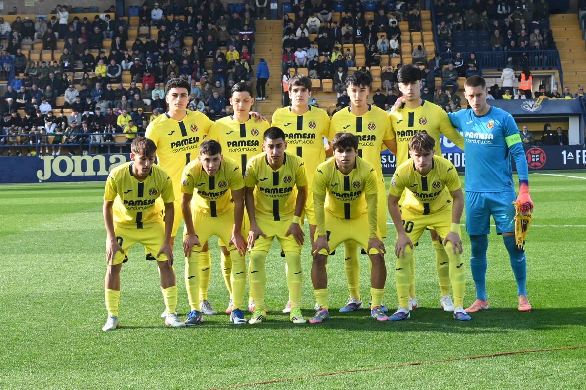 El once inicial del Villarreal Juvenil ante el Legia.