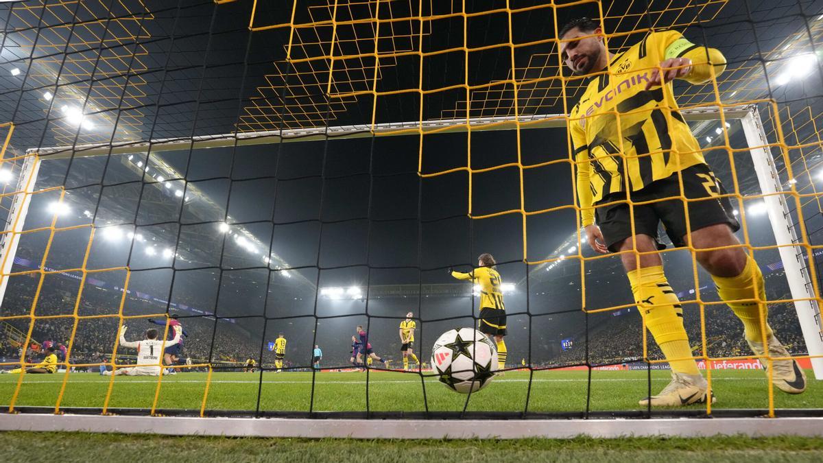 Gol de Ferran Torres ante el Dortmund.