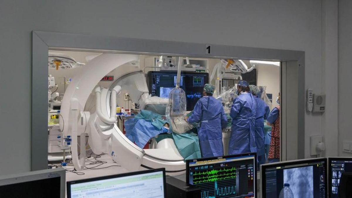 Los médicos ya no pueden compatibilizar pública y concertada.