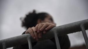 MANRESA . GUERRA IRAN . ENTREVISTA A DONA IRANI . NOM I IMATGE SENSE IDENTIFICAR PER PROTECCIO