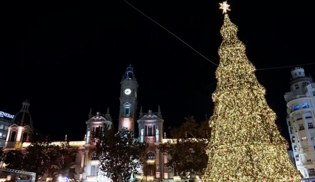 Ambiente navideño en la Puerta del Sol el pasado fin de semana