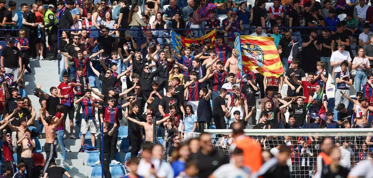 El ambientazo en Orriols para apoyar a su Levante