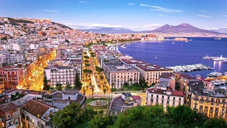 La aerolínea easyJet estrena su nueva conexión entre Gran Canaria y Nápoles