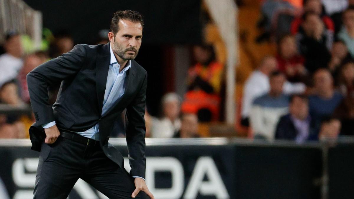 Pipo Baraja en la derrota del Valencia ante el Rayo Vallecano