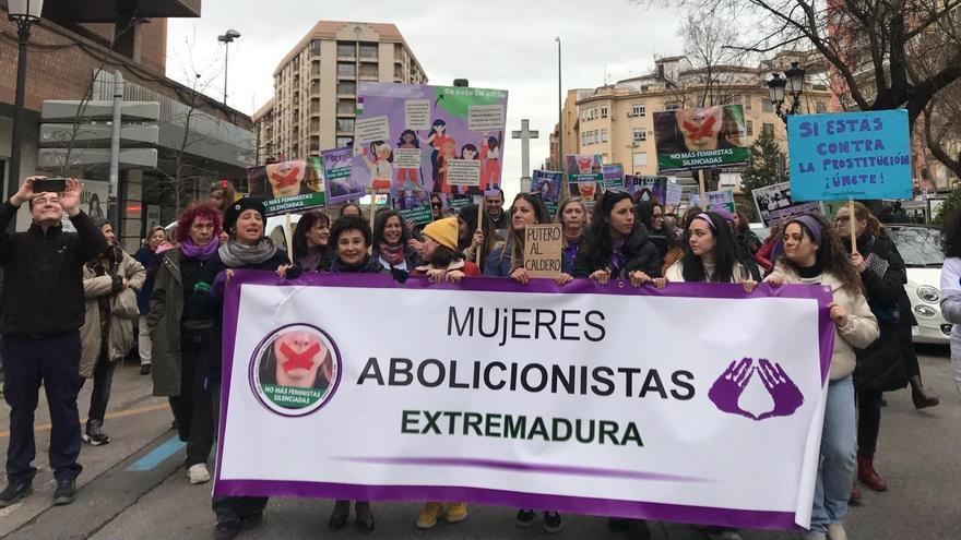 La Plataforma de Mujeres Cáceres Abolicionista no secundará la marcha  oficial del 8M