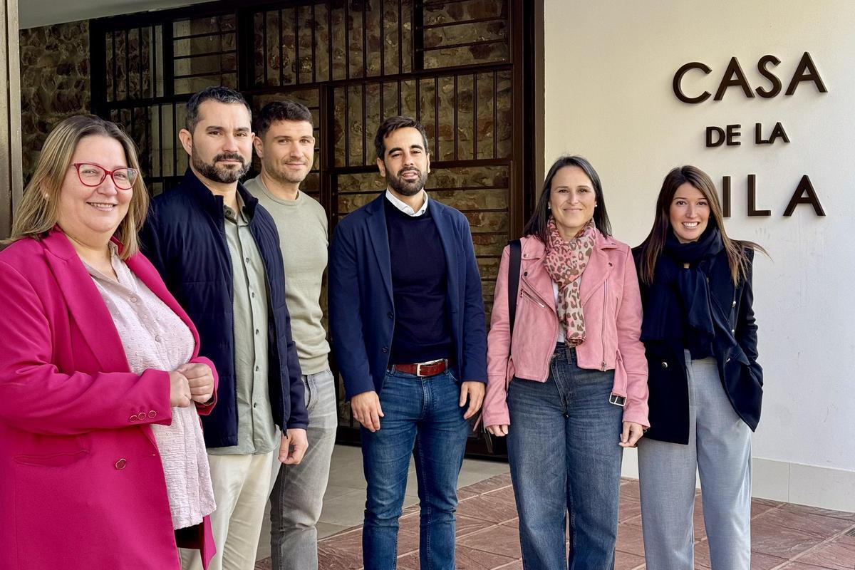 La visita de los socialistas este martes a la Pobla Tornesa.