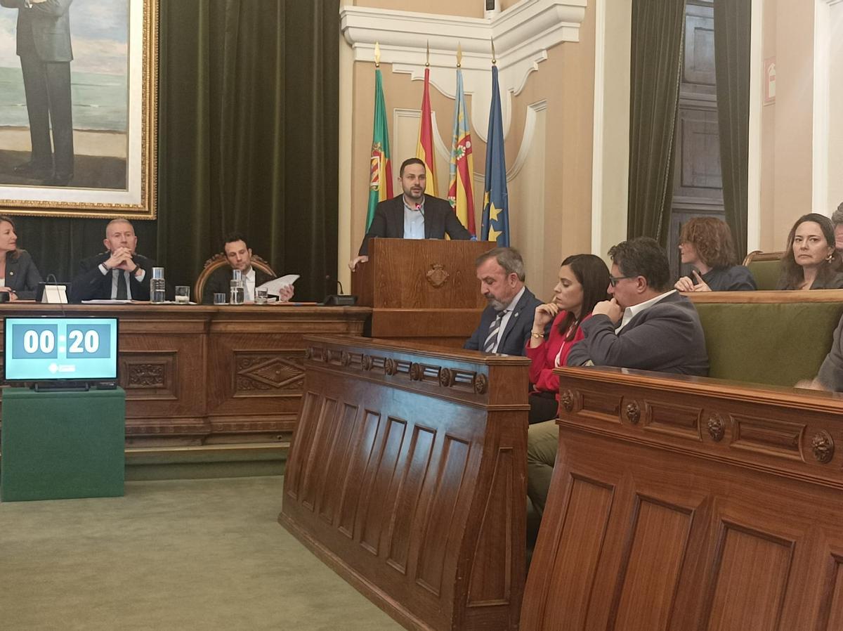 El portavoz adjunto del PSPV en el Ayuntamiento de Castelló, José Luis López, durante su intervención.