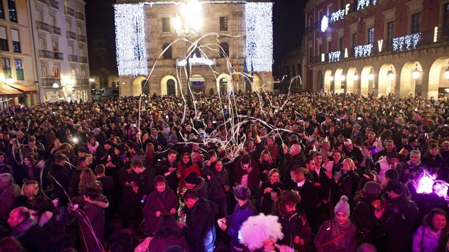 Fiesta de Nochevieja en Gijón.