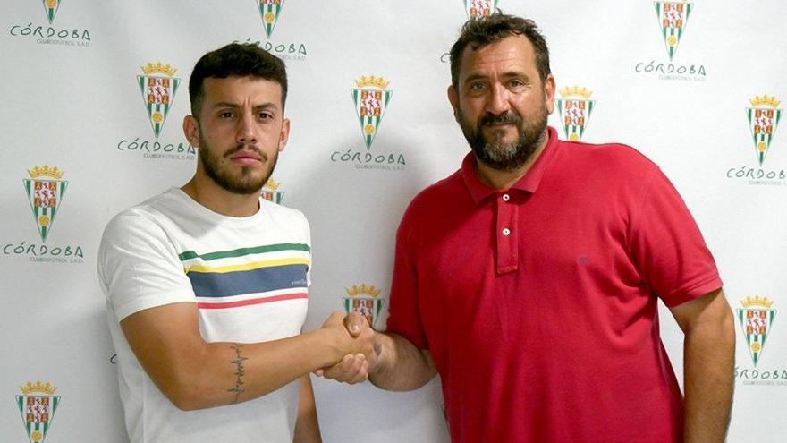 El Córdoba B se refuerza con el portero Javi de la Fuente