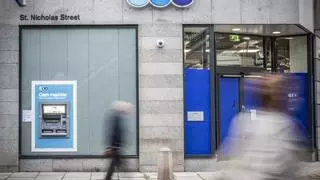 El Sabadell explora la venta de su filial británica en plena opa del BBVA, según el 'Financial Times'