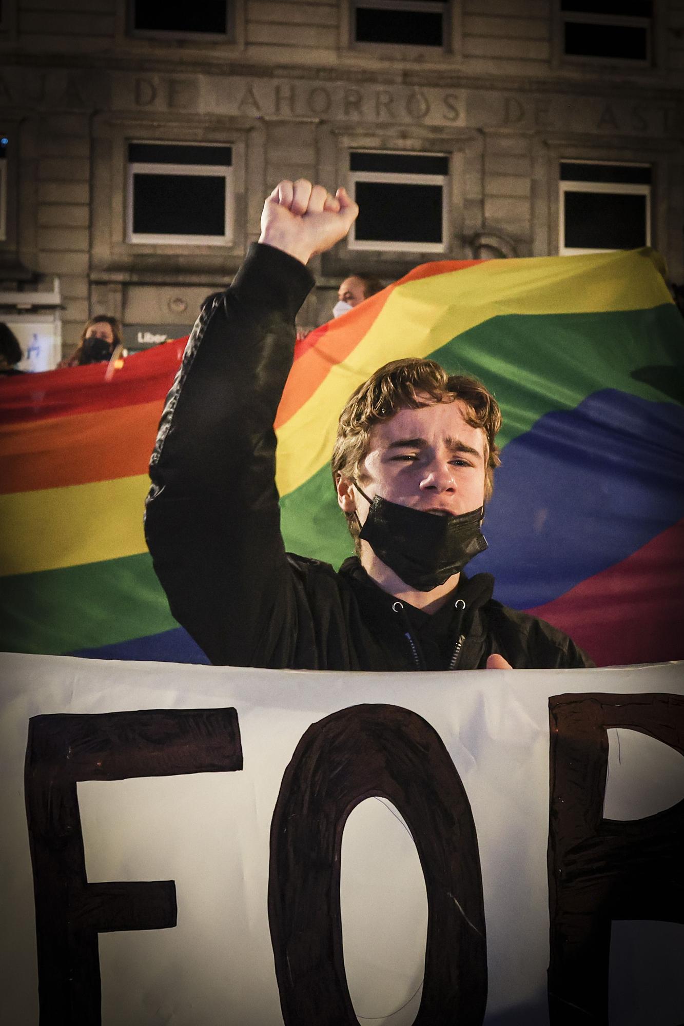 Concentración en Oviedo contra la agresiones homófobas tras el último caso en la ciudad