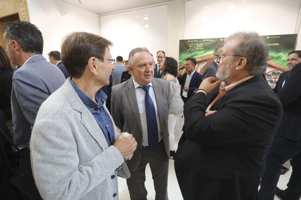 Encuentro empresarial en Sagunt organizado por ASECAM. Recepción y mesa redonda.