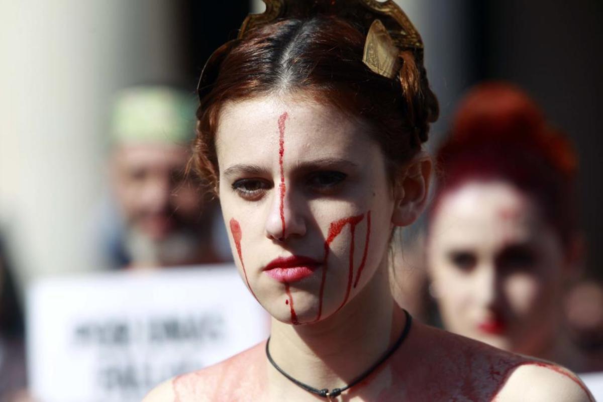 Manifestación y performance antitaurina en Valencia