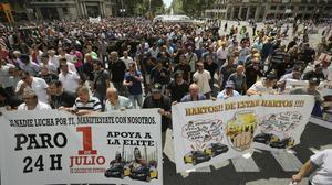 Protestes a Madrid i Barcelona contra les aplicacions de serveis entre particulars.