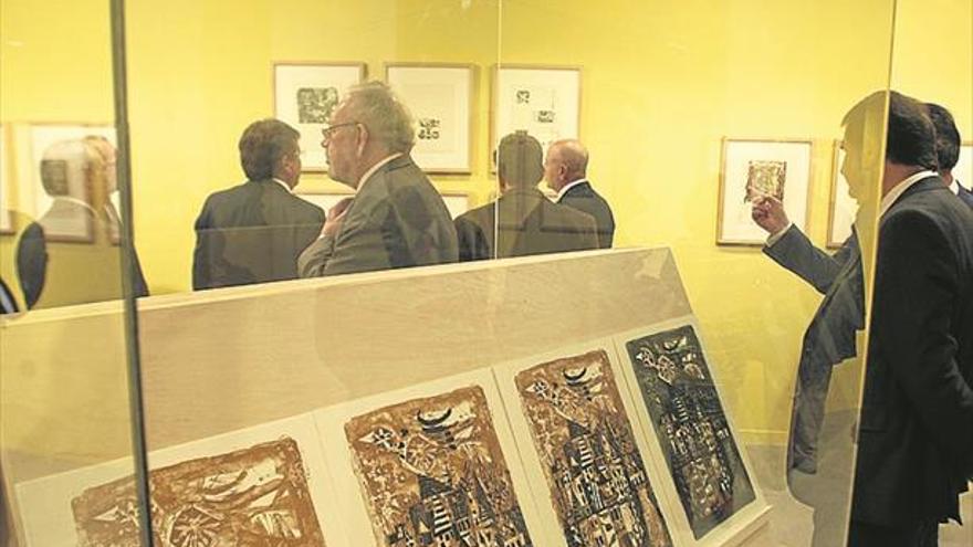 Una exposición reúne en Badajoz destacadas obras gráficas de Antoni Clavé