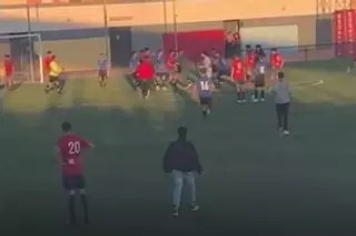 Lamentable macropelea entre público y jugadores en un partido de juveniles en Nules