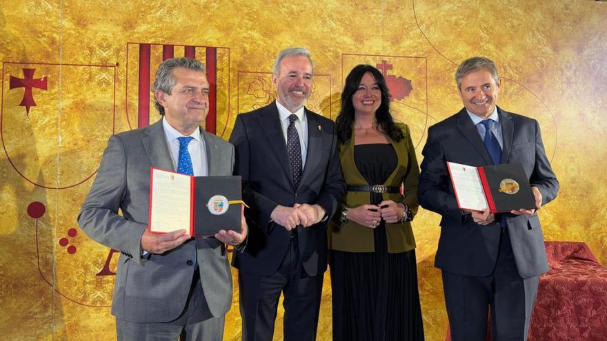Pérez, Azcón, Orduna y Gericó en el acto del Día de Aragón en Huesca.  | FABIÁN SIMÓN