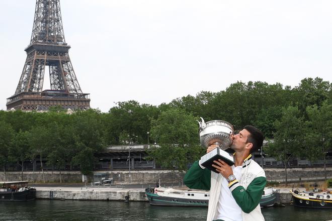 Novak Djokovic photocall with trophy