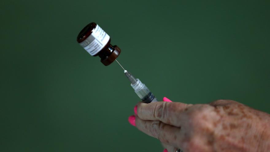 Vacunación contra la fiebre amarilla: ¿Quién debe vacunarse antes de viajar y cuándo es obligatoria?