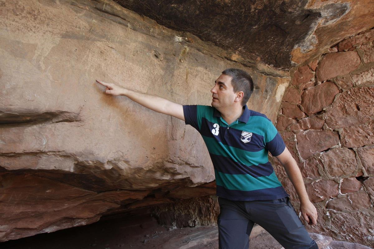 Abrigo rupestre de los Toros del Prado del Navazo en Albarracín.