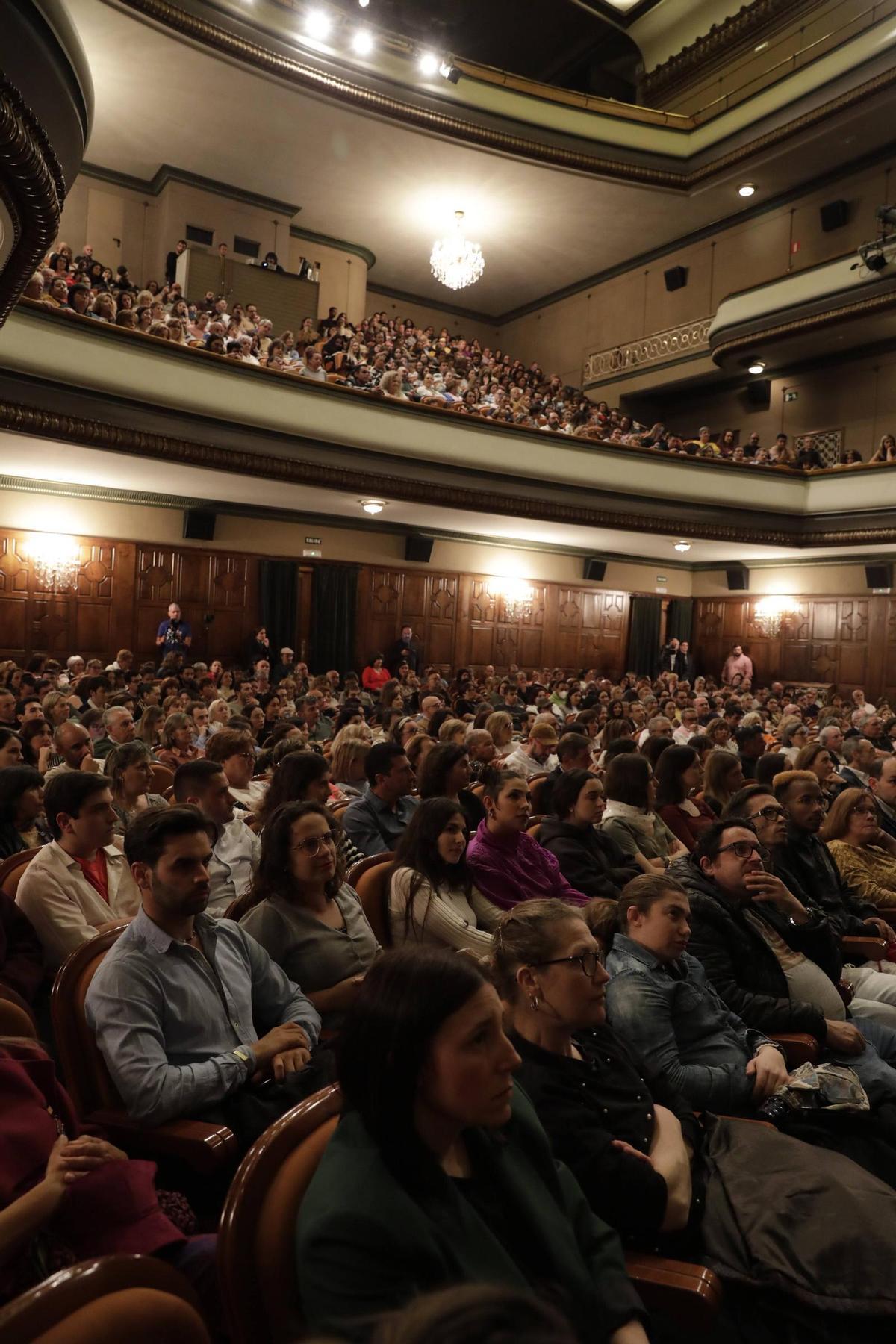 Así fue el emocionante estreno de "Campeones" en el teatro Filarmónica de Oviedo