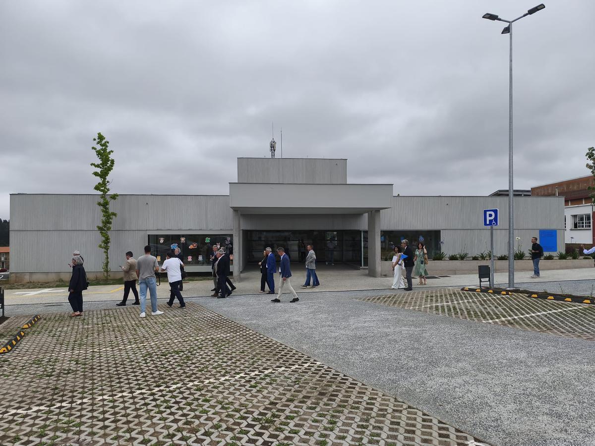 Vista exterior del nuevo centro médico de Abegondo.