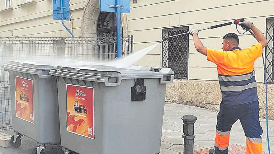 La limpieza de contenedores se vio reforzado para evitar malos olores.