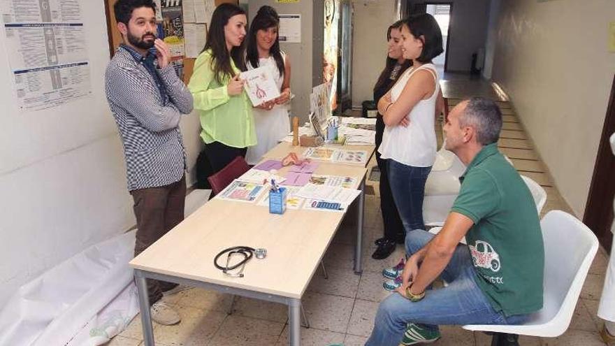 La actividad se celebró en la escuela de Enfermería. // Iñaki Osorio