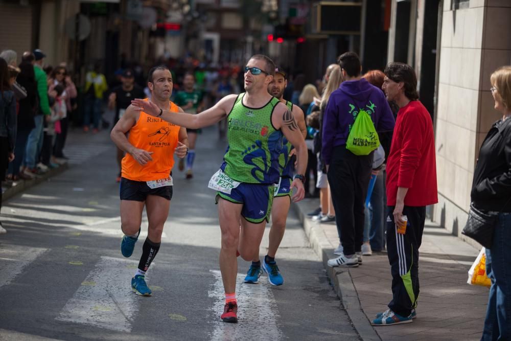 Hassanne Ahouchar gana el 44 maratón de Elche