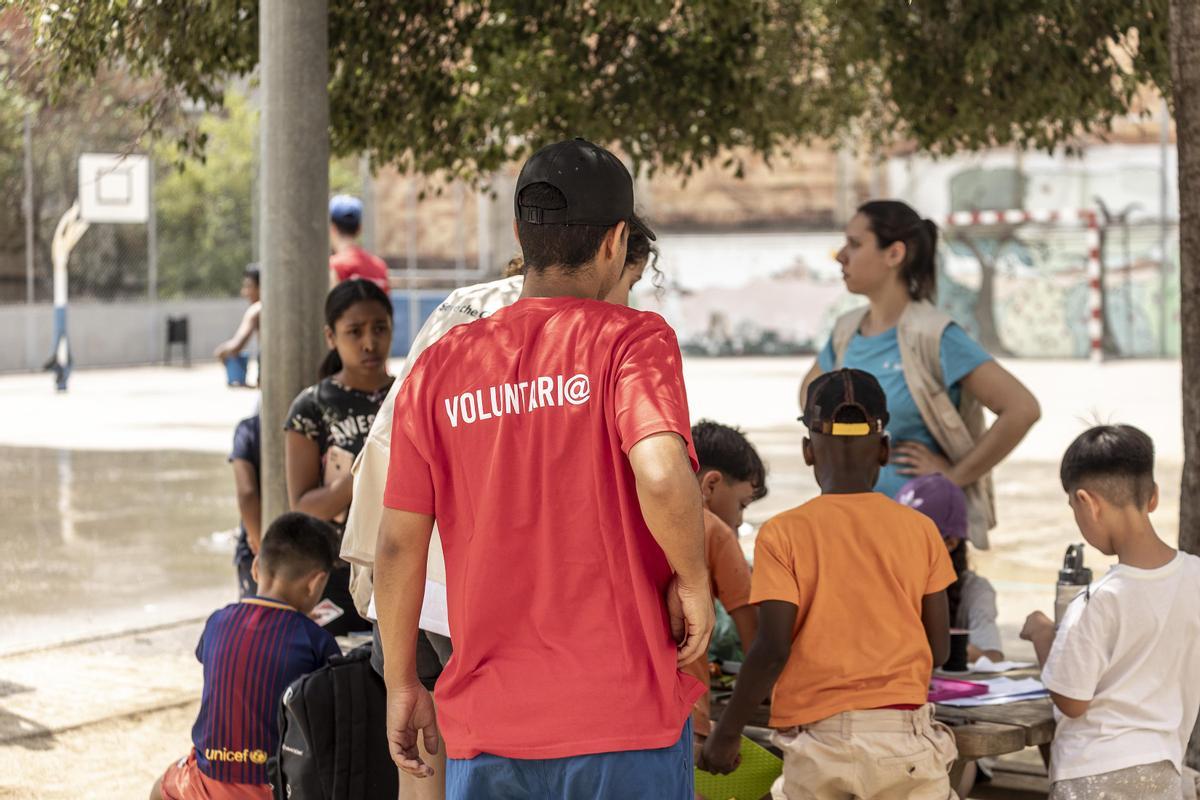 Save the Children inicia sus campamentos de verano para 2200 niños y niñas en riesgo de pobreza y de exclusión social. Las actividades socioeducativas facilitan la conciliación familiar y evitan que los niños y niñas se queden solos en casa.