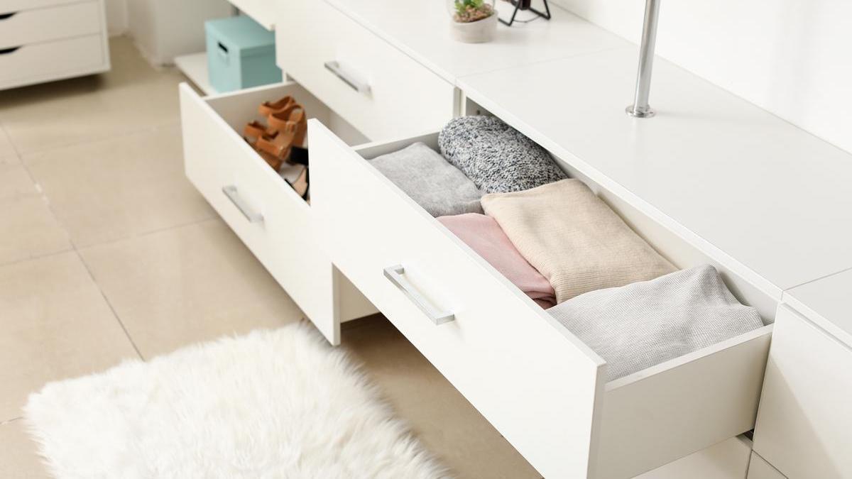CÓMODA IKEA | Es de grandes dimensiones y puedes distribuir sus cajones como más te guste