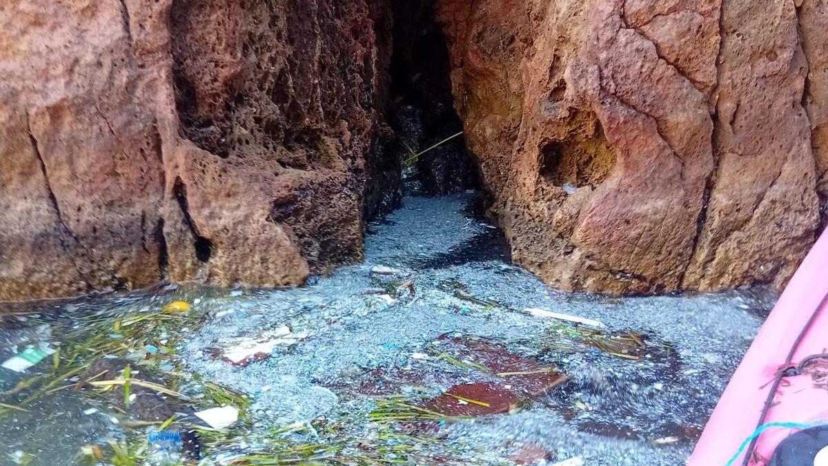 Corner of the sea where garbage accumulates.